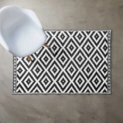 In- & Outdoor-Teppich Ethno Rauten L 180 X B 118cm COLOUR CLASH In Schwarz-Weiß 12 In- & Outdoor-Teppich Ethno Rauten L 180 X B 118cm COLOUR CLASH In Schwarz-Weiß -Möbel Store butlers in and outdoor teppich ethno rauten l 180 x b 118cm colour clash in schwarz weiss 2