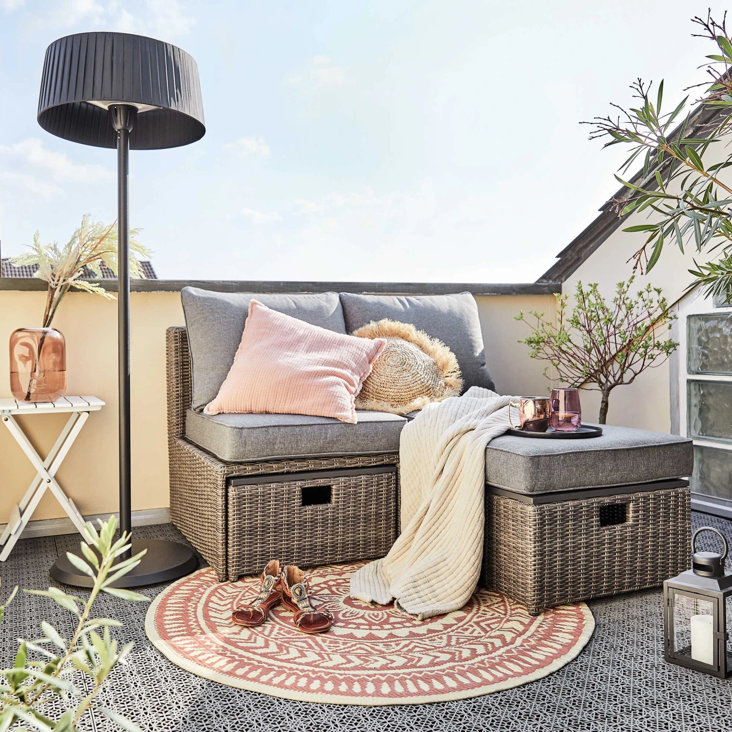 In- & Outdoor-Teppich Ø118cm COLOUR CLASH In Hellrot-Creme 10 In- & Outdoor-Teppich Ø118cm COLOUR CLASH In Hellrot-Creme – Bild 8