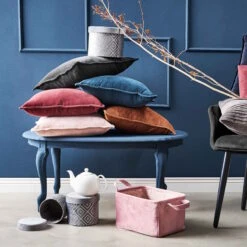 Kissen L 45 X B 45cm COTTON VELVET In Hellbraun 13 Kissen L 45 X B 45cm COTTON VELVET In Hellbraun -Möbel Store butlers kissen l 45 x b 45cm cotton velvet in hellbraun 4