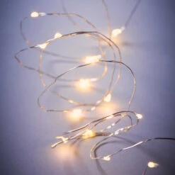 LED Lichterkette 20 Lichter Mit USB-Batteriefach TWINE LIGHTS In Transparent 12 LED Lichterkette 20 Lichter Mit USB-Batteriefach TWINE LIGHTS In Transparent -Möbel Store butlers led lichterkette 20 lichter mit usb batteriefach twine lights in transparent 1