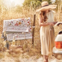 Picknickdecke L 175 X B 154cm BETWEEN FLOWERS In Creme 22 Picknickdecke L 175 X B 154cm BETWEEN FLOWERS In Creme -Möbel Store butlers picknickdecke l 175 x b 154cm between flowers in creme 8