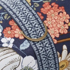 Picknickdecke L 175 X B 154cm BETWEEN FLOWERS In Dunkelblau 17 Picknickdecke L 175 X B 154cm BETWEEN FLOWERS In Dunkelblau -Möbel Store butlers picknickdecke l 175 x b 154cm between flowers in dunkelblau 5