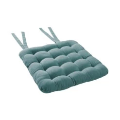 Stuhlkissen Mit Bändchen L 35 X B 37cm SOLID In Türkis 8 Stuhlkissen Mit Bändchen L 35 X B 37cm SOLID In Türkis -Möbel Store butlers stuhlkissen mit bandchen l 35 x b 37cm solid in turkis 2