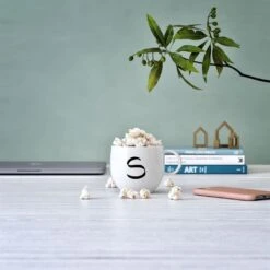 Becher S Letters In Weiß 7 Becher S Letters In Weiß -Möbel Store like by villeroy and boch becher s letters in weiss 2